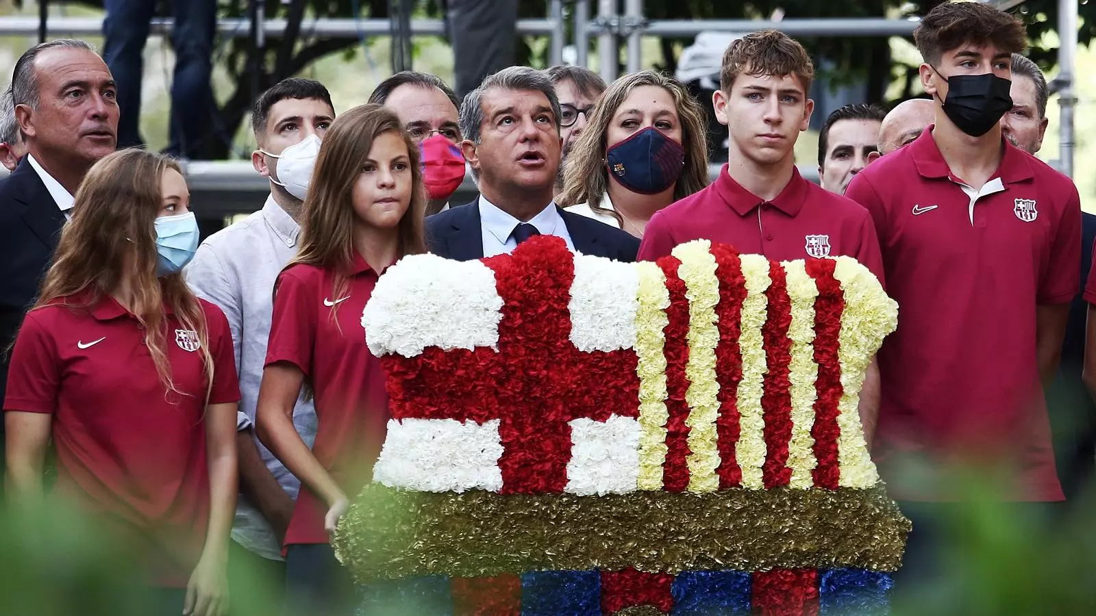L'ofrena floral del Barça durant la Diada