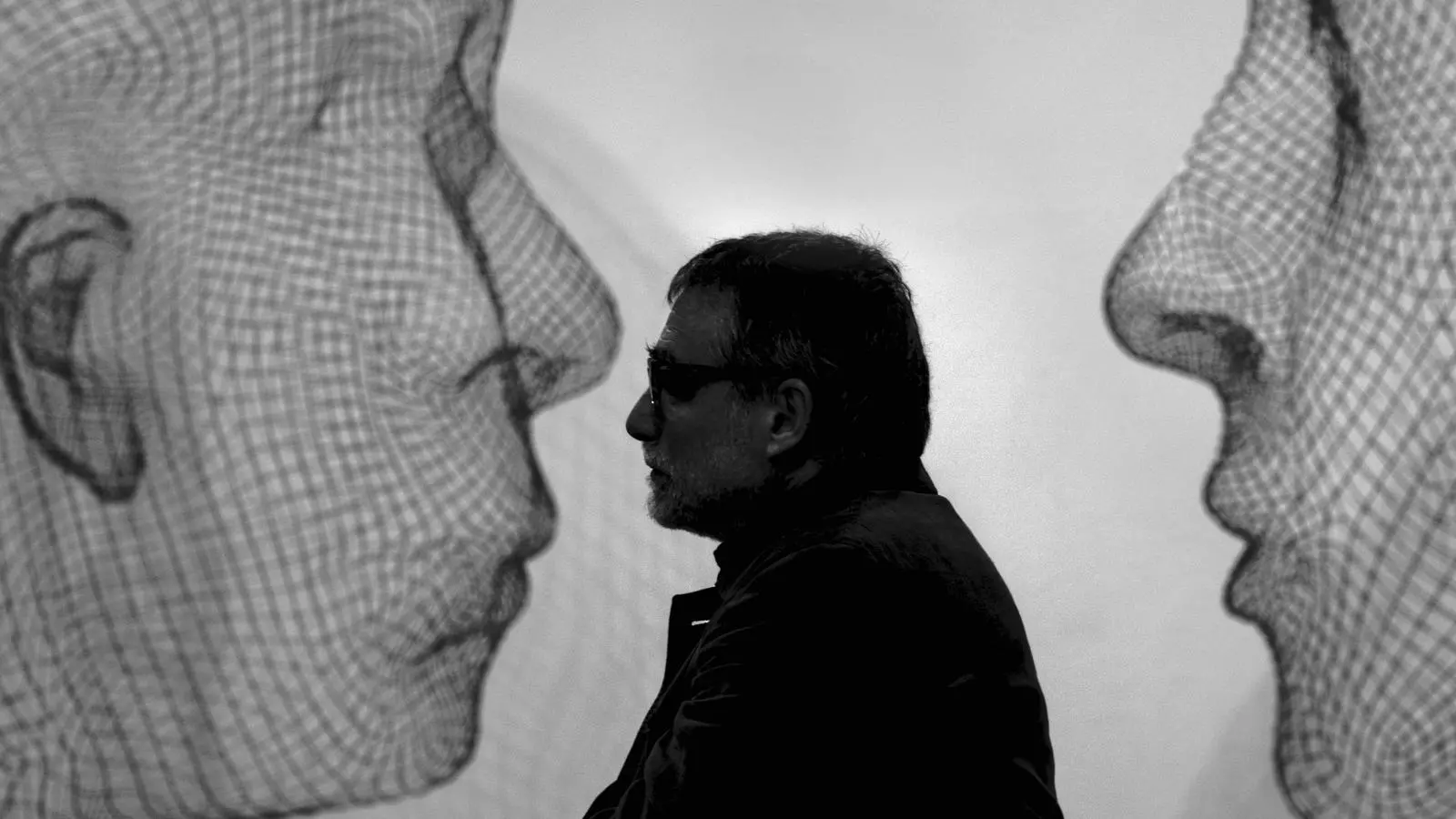 “Aquí els artistes fem de Gaudí i de comte Güell”