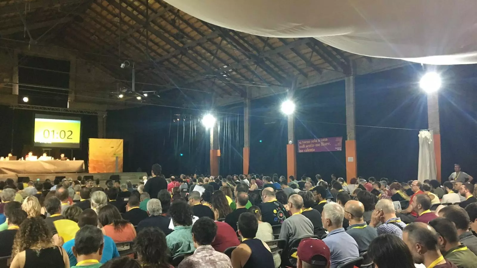 La CUP acorda disminuir la seva plantilla arran de la pèrdua d'ingressos pels mals resultats electorals