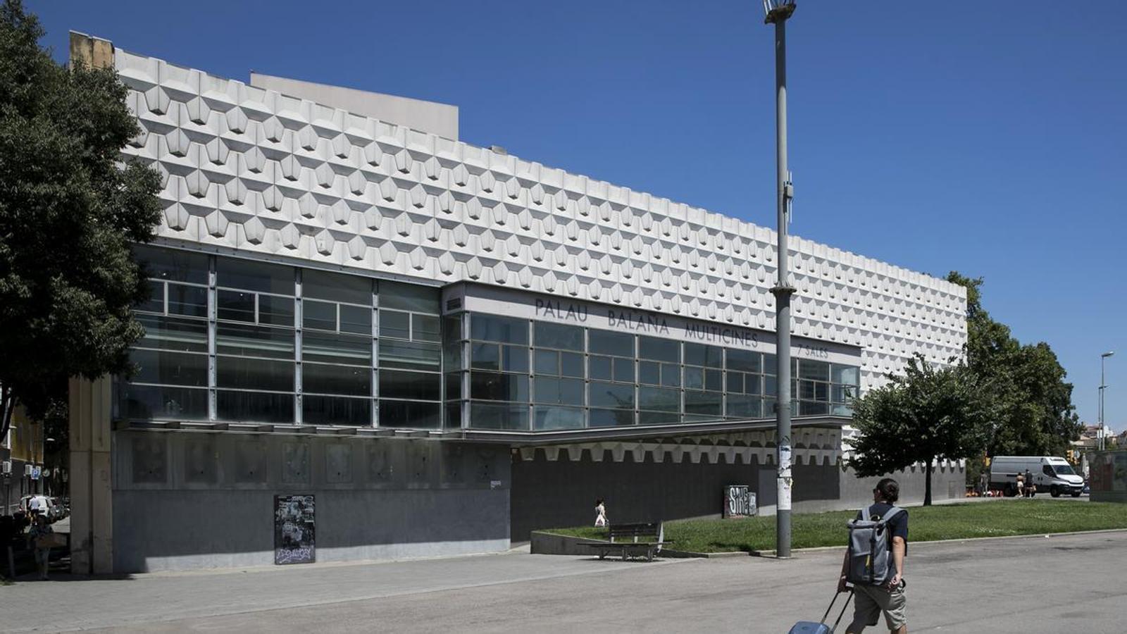 Palau Balaña Cinema in the Sants neighborhood