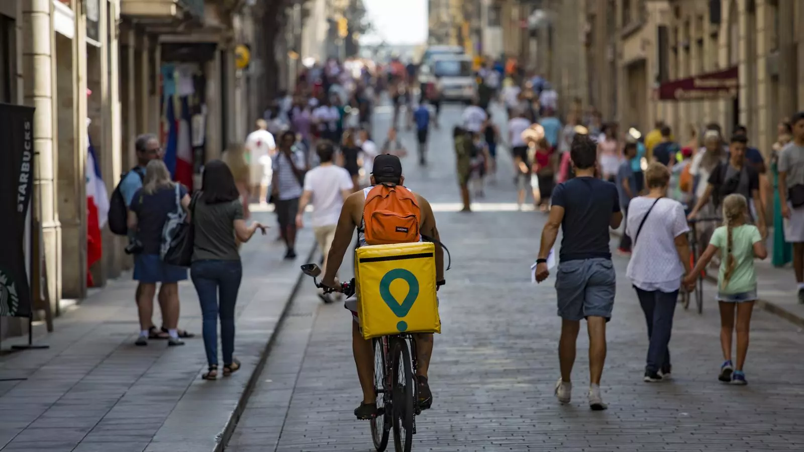 Un repartidor de Glovo als carrers de Barcelona