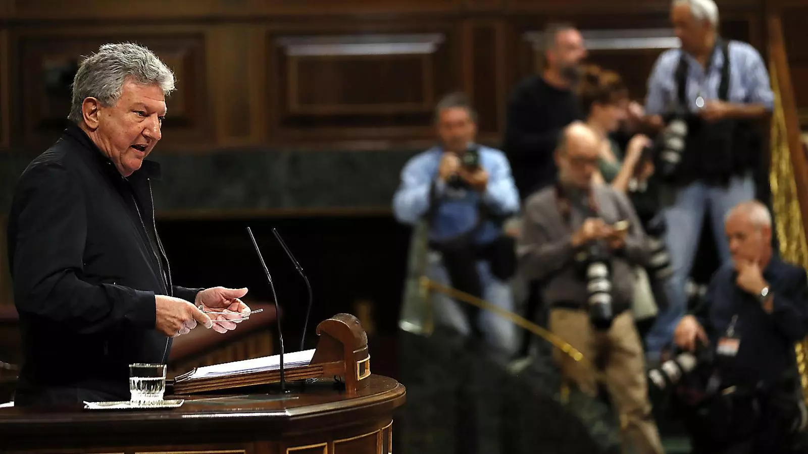 L’equilibrisme incert de Rajoy amb els nacionalistes canaris
