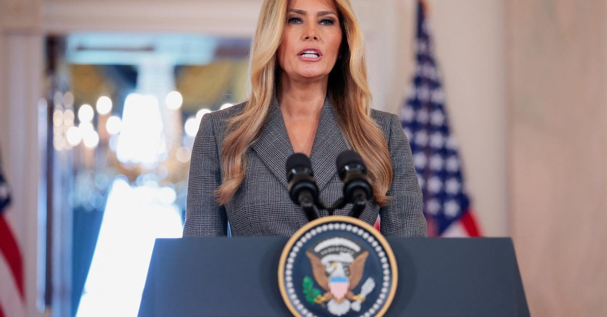 Melania Trump diu que mai va tenir relació amb Epstein