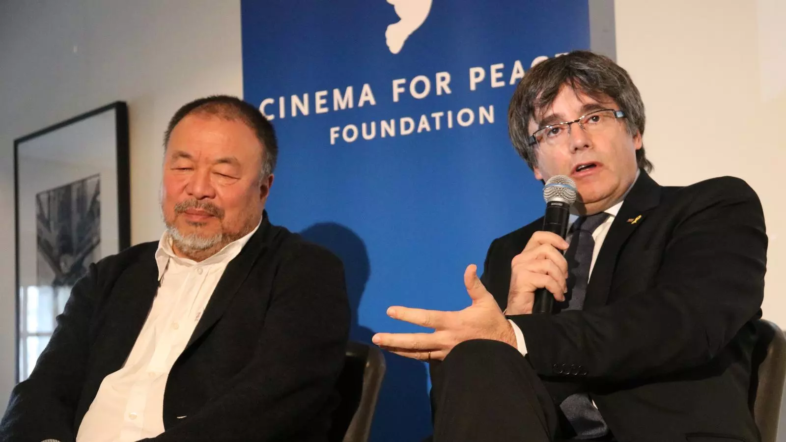 Ai Weiwei i Carles Puigdemont a Brussel·les