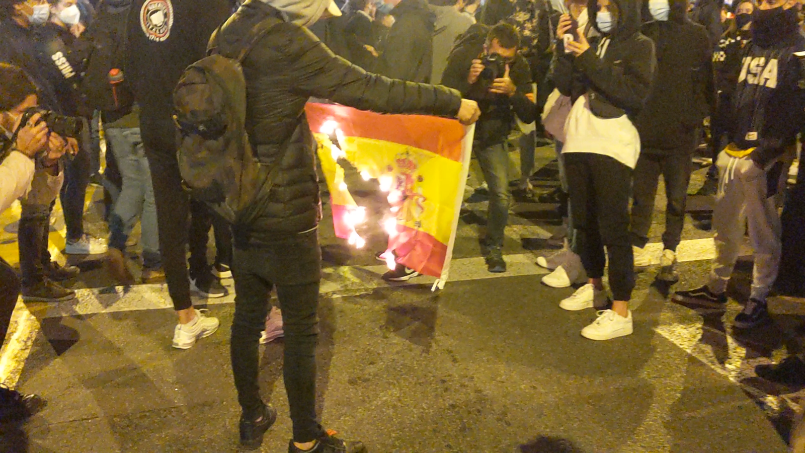 Els CDR es manifesten a Urquinaona un any després de la sentència del Procés