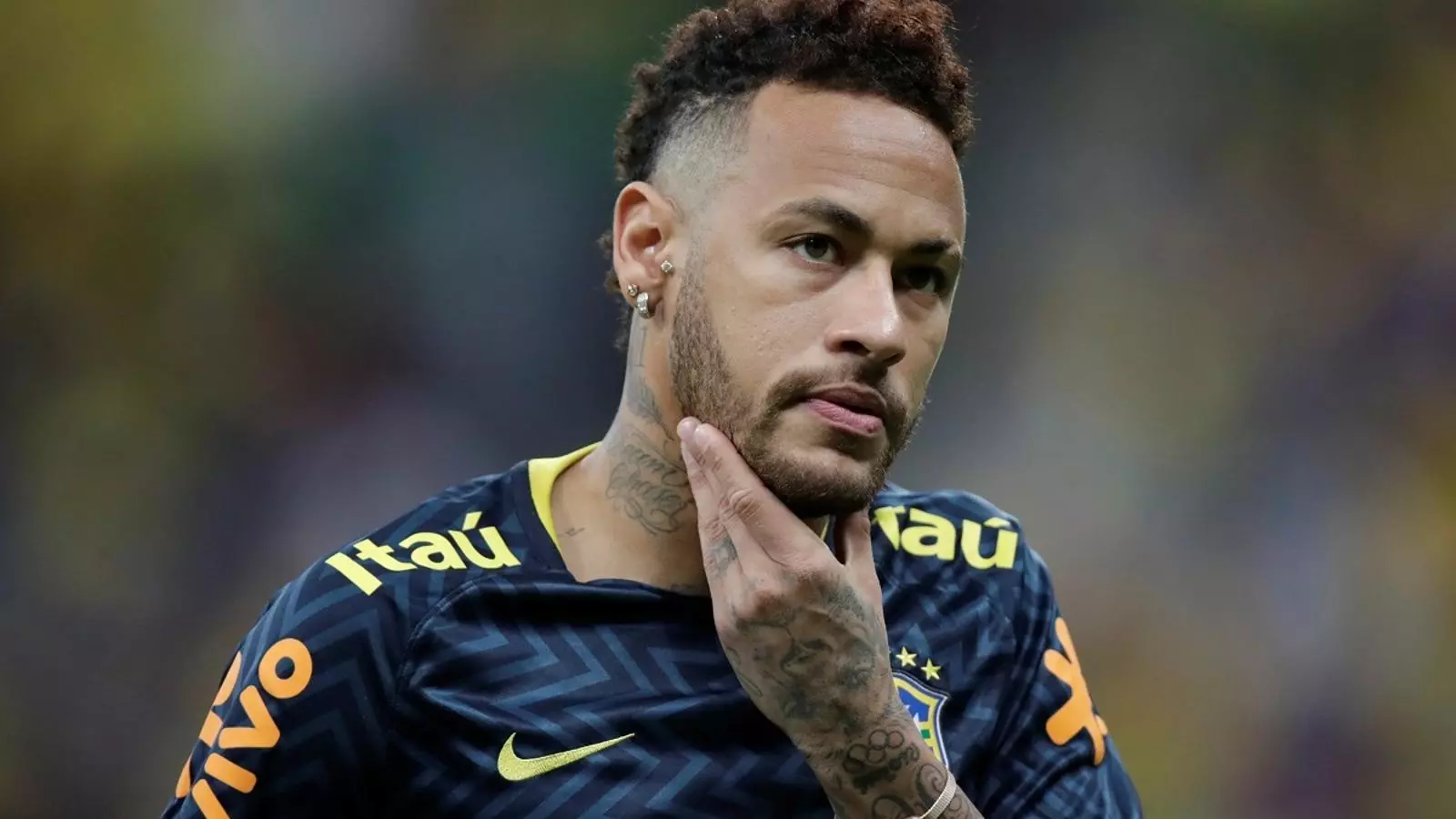 Neymar, durant un entrenament amb el Brasil