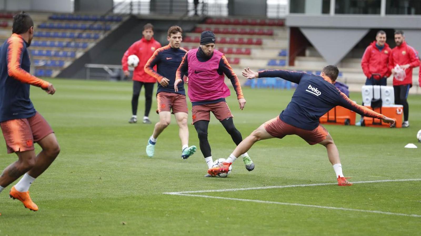 Jordi Alba, durant l'entrenament d'aquest diumenge a la Ciutat Esportiva