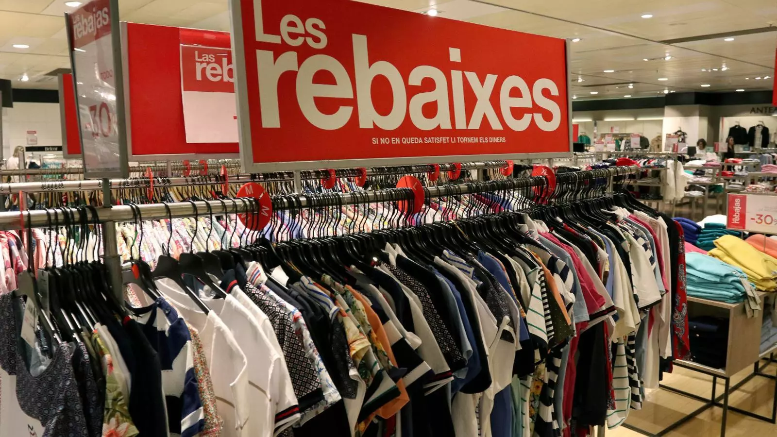 Els grossos marquen el ritme de les rebaixes