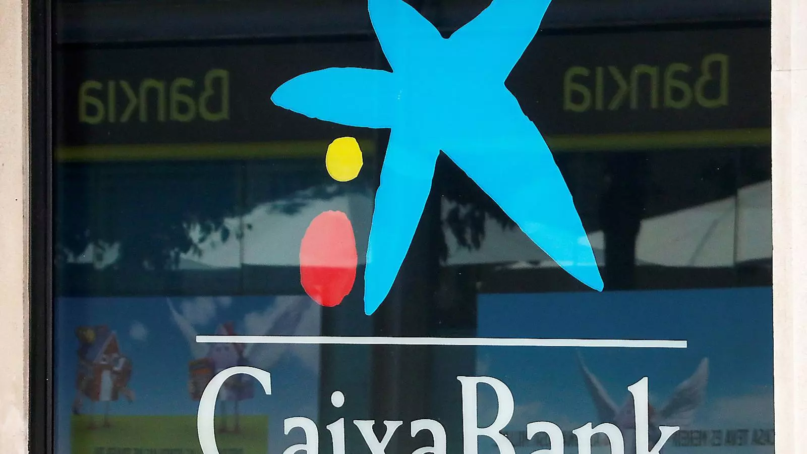 La marca CaixaBank sí que sembla blindada davant la negociació amb Bankia.