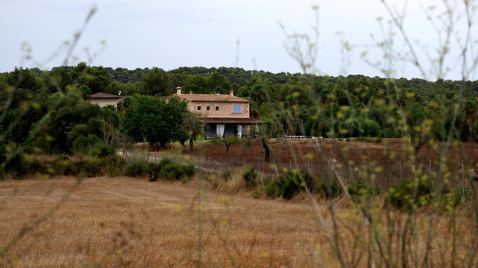 Today 55,256 buildings are accounted for on the island on rustic land.