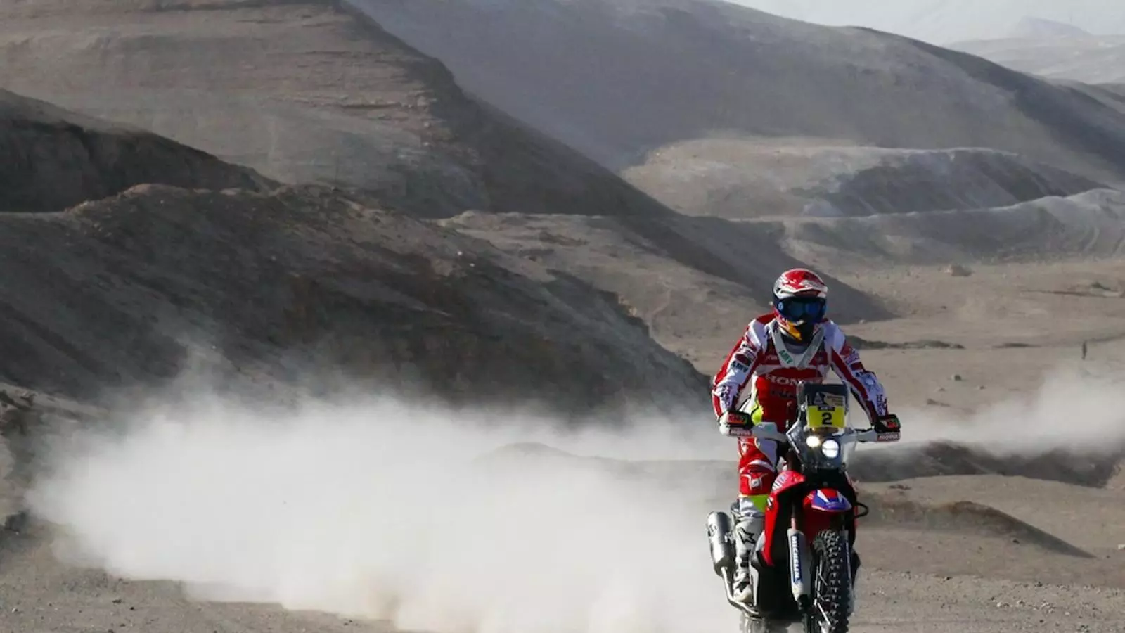 Joan Barreda, durant la sisena etapa del Dakar 2015 / MARIO RUIZ / EFE