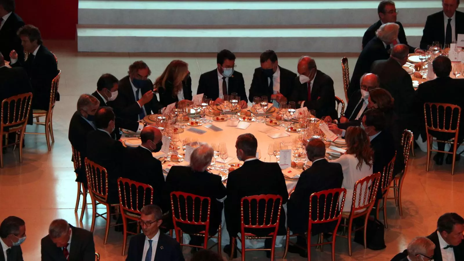 Imatge de la taula presidencial en el sopar de gala de la celebració del 250è aniversari de Foment del Treball