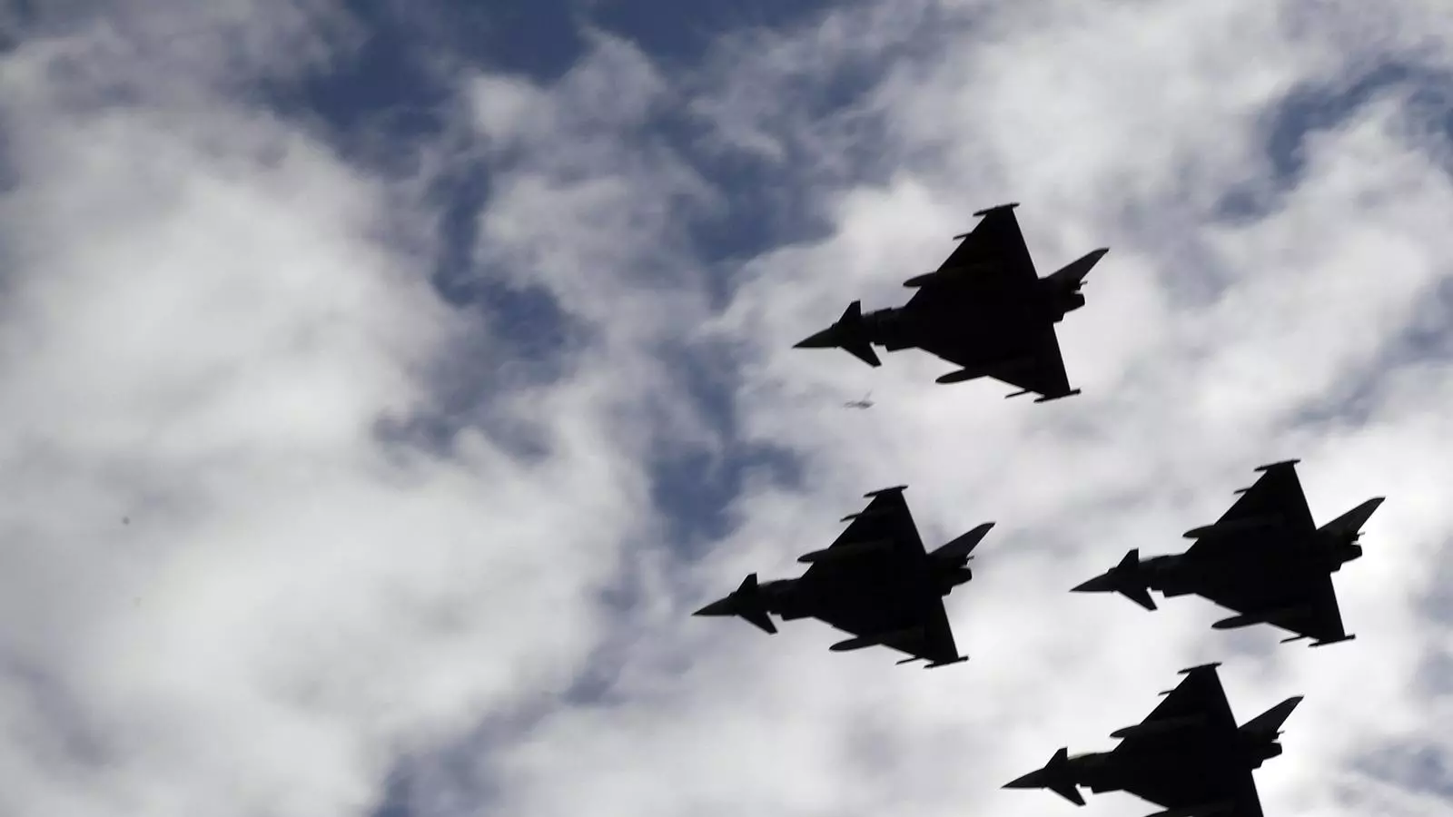 Avions Eurofighter durant la desfilada del 12-O a Madrid