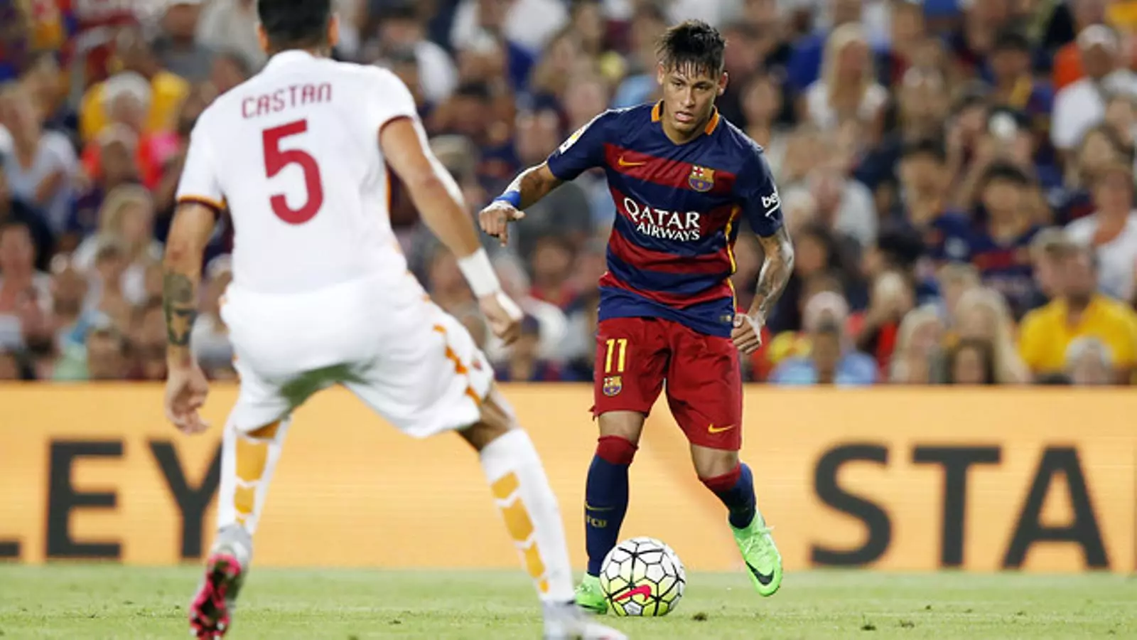 Neymar, en acció durant el Gamper / FCB