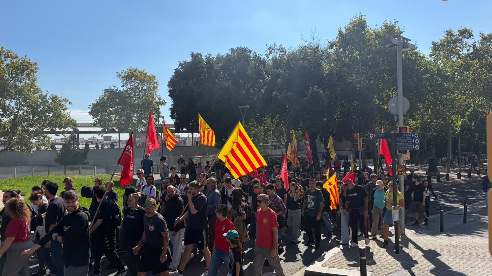 La convocatoria era en la Vía Julia, en Nou Barris.