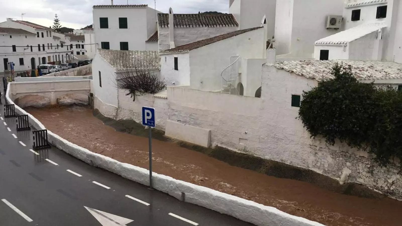 El torrent d'Es Mercadal just després de la forta tempesta d'aquest matí