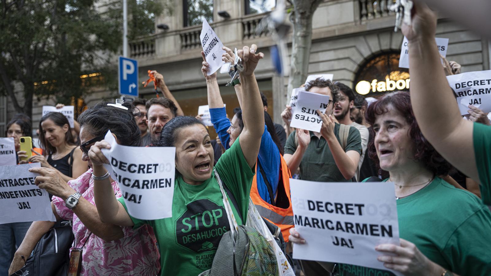 Demonstration in Barcelona for the right to housing.