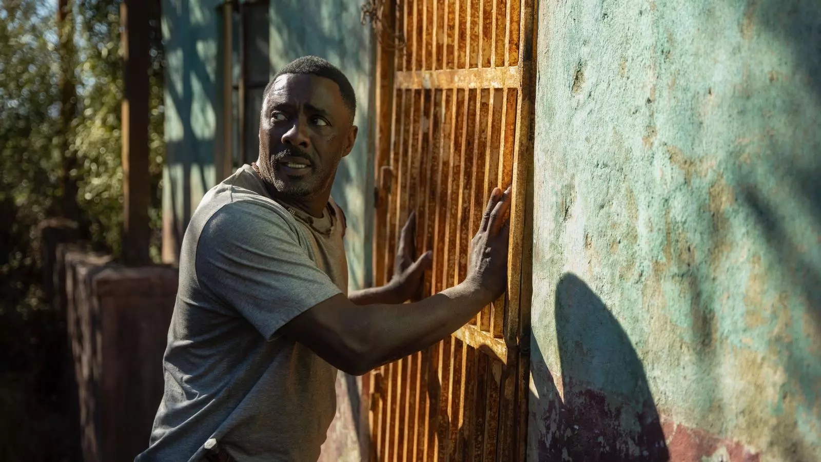 Idris Elba a 'La bestia'