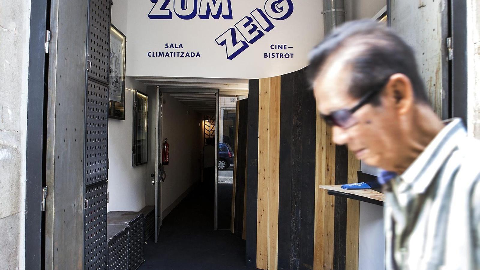 Exterior image of the Zumzeig facade.