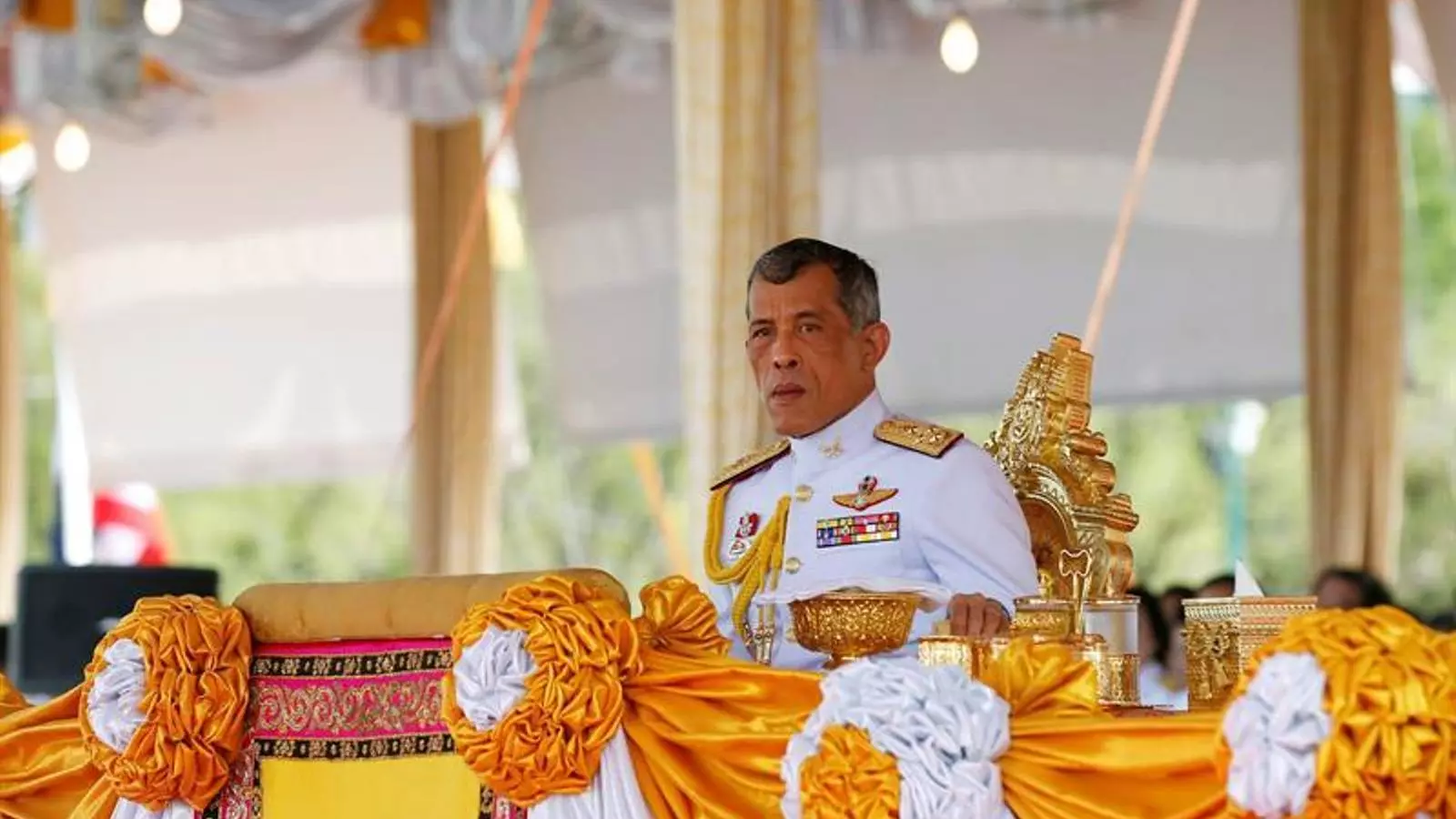 Maha Vajiralongkorn, en una imatge d'arxiu de l'any passat presideix una cerimònia oficial.