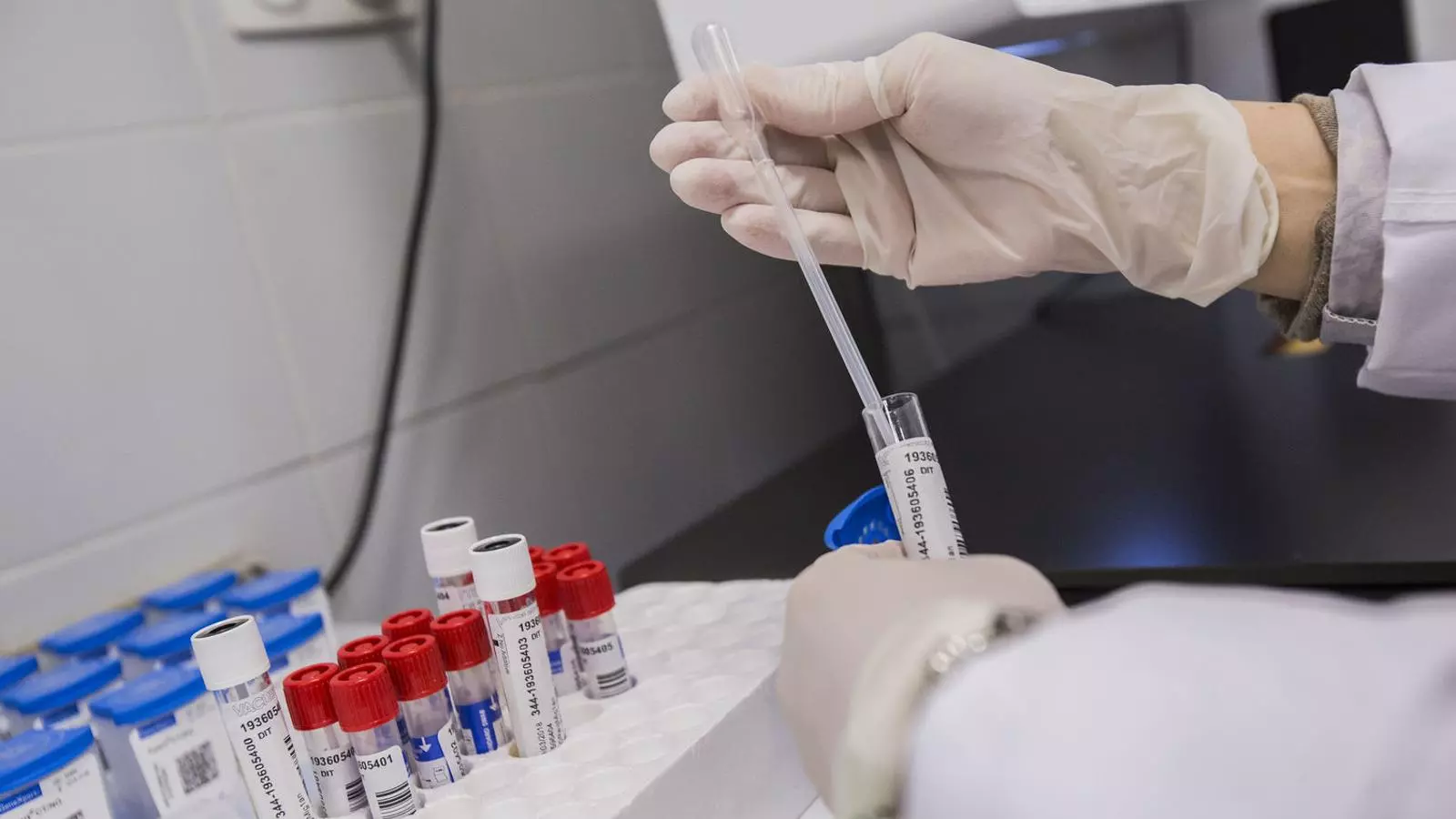 Imatge d'arxiu d'un laboratori.
