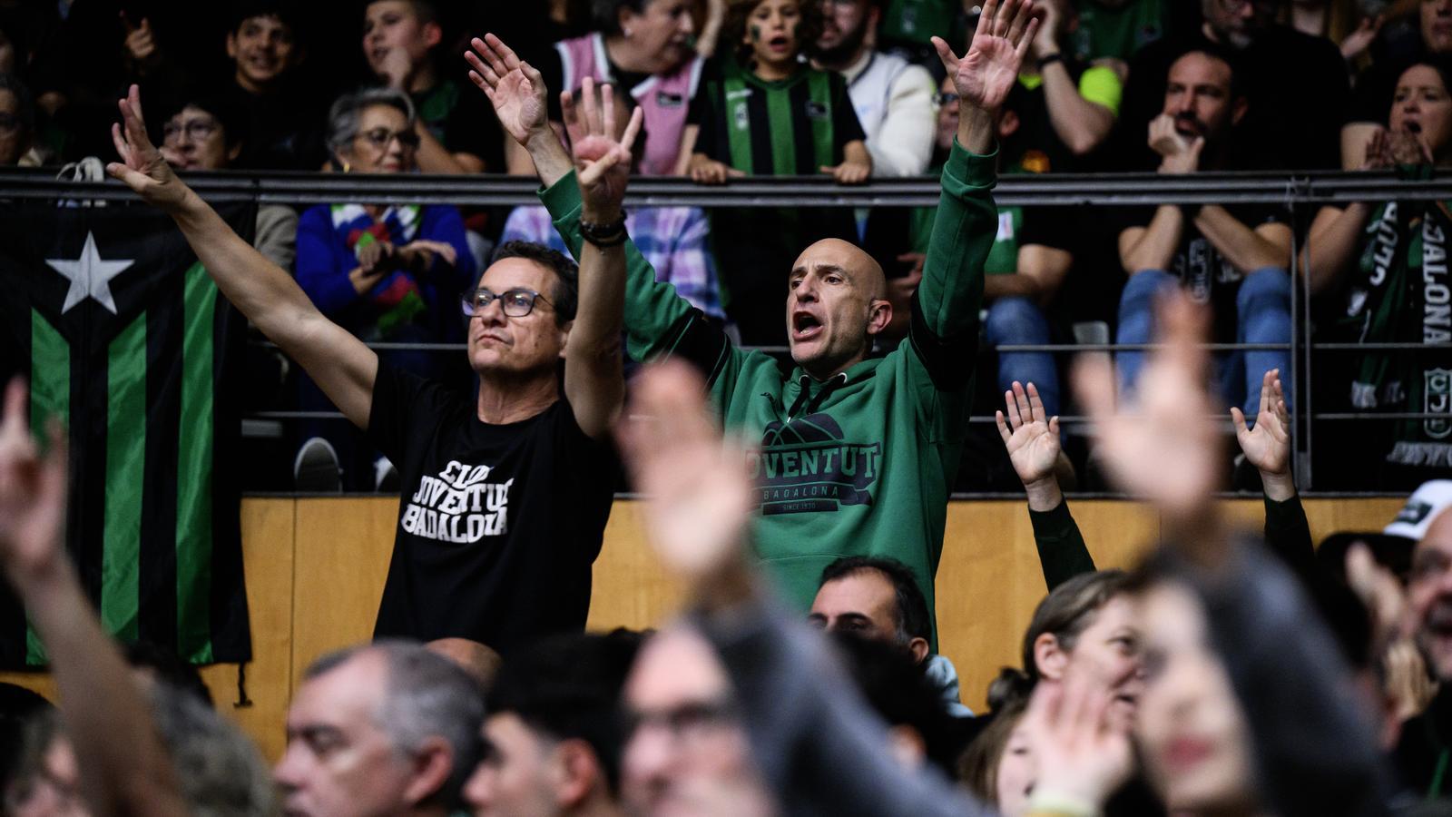 Aficionados del Juventud.