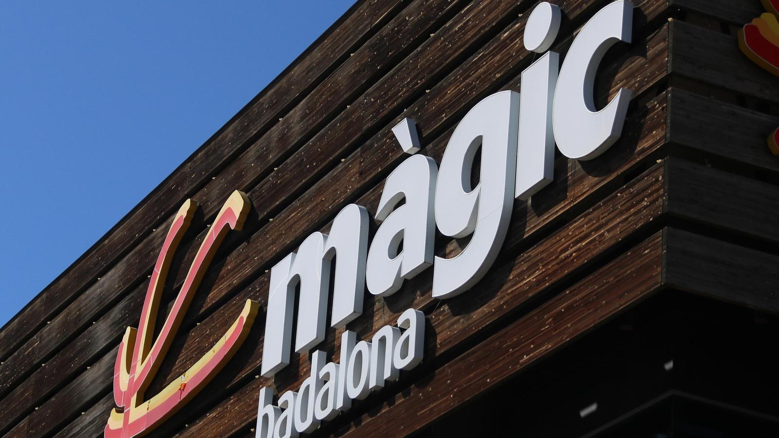 Fachada del centro comercial Màgic de Badalona.
