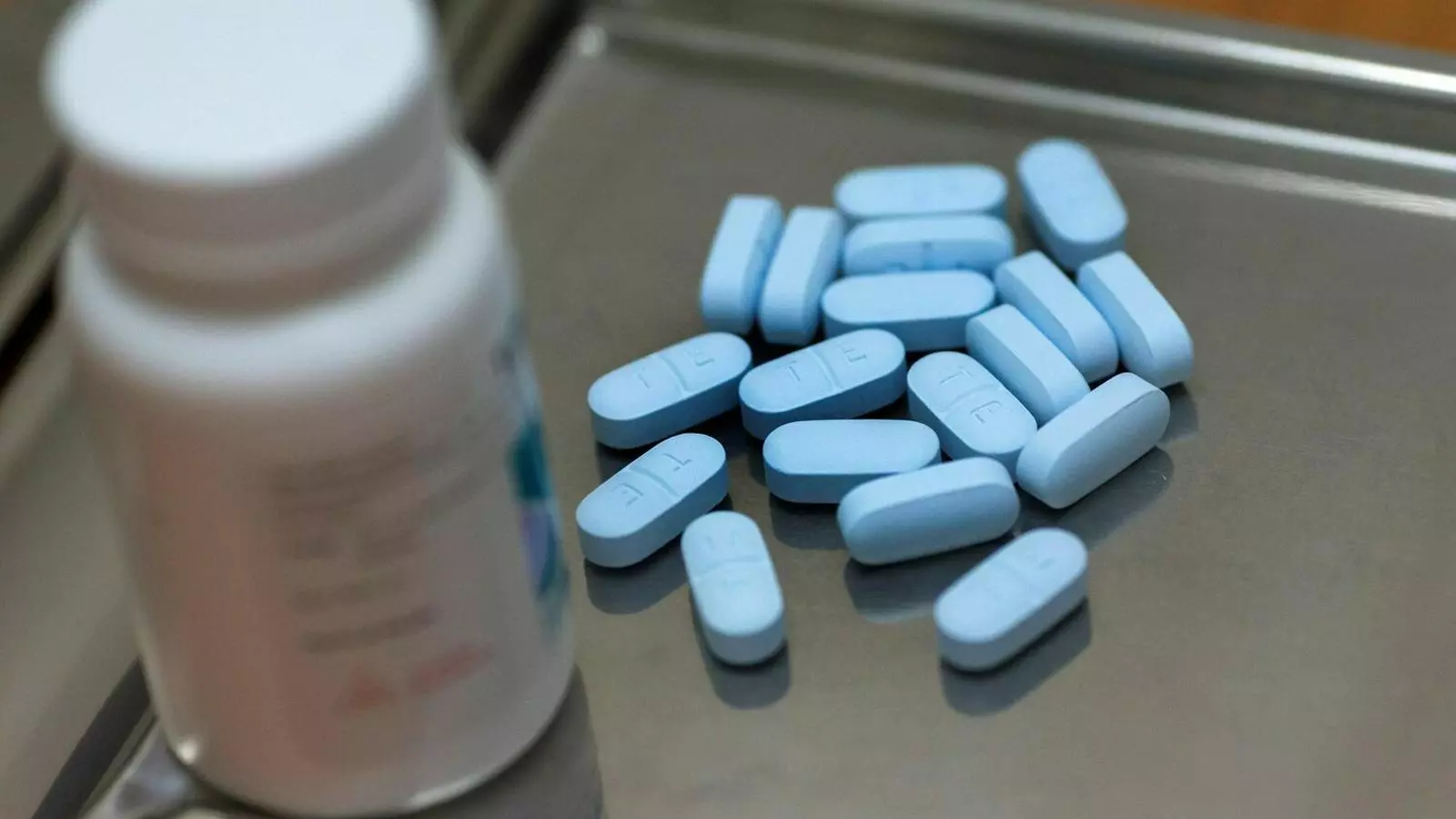 Imatge d'arxiu d'un pot de pastilles PrEP, la pastilla preventiva del VIH.