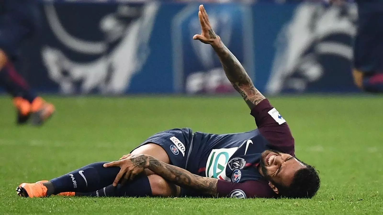 Dani Alves es va lesionar el lligament encreuat del genoll dret