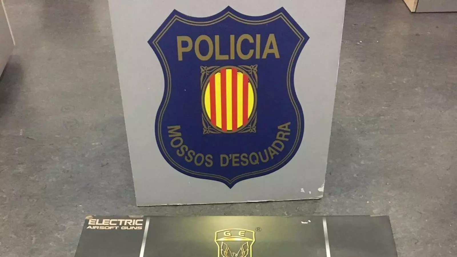 Aquesta és l'arma amb què un home va sembrar el caos a la Rambla