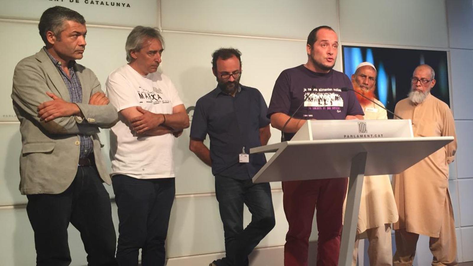 ERC, ICV-EUiA i la CUP han ofert una roda de premsa conjunta per demanar la reobertura del cas dels 11 del Raval / @cupnacional