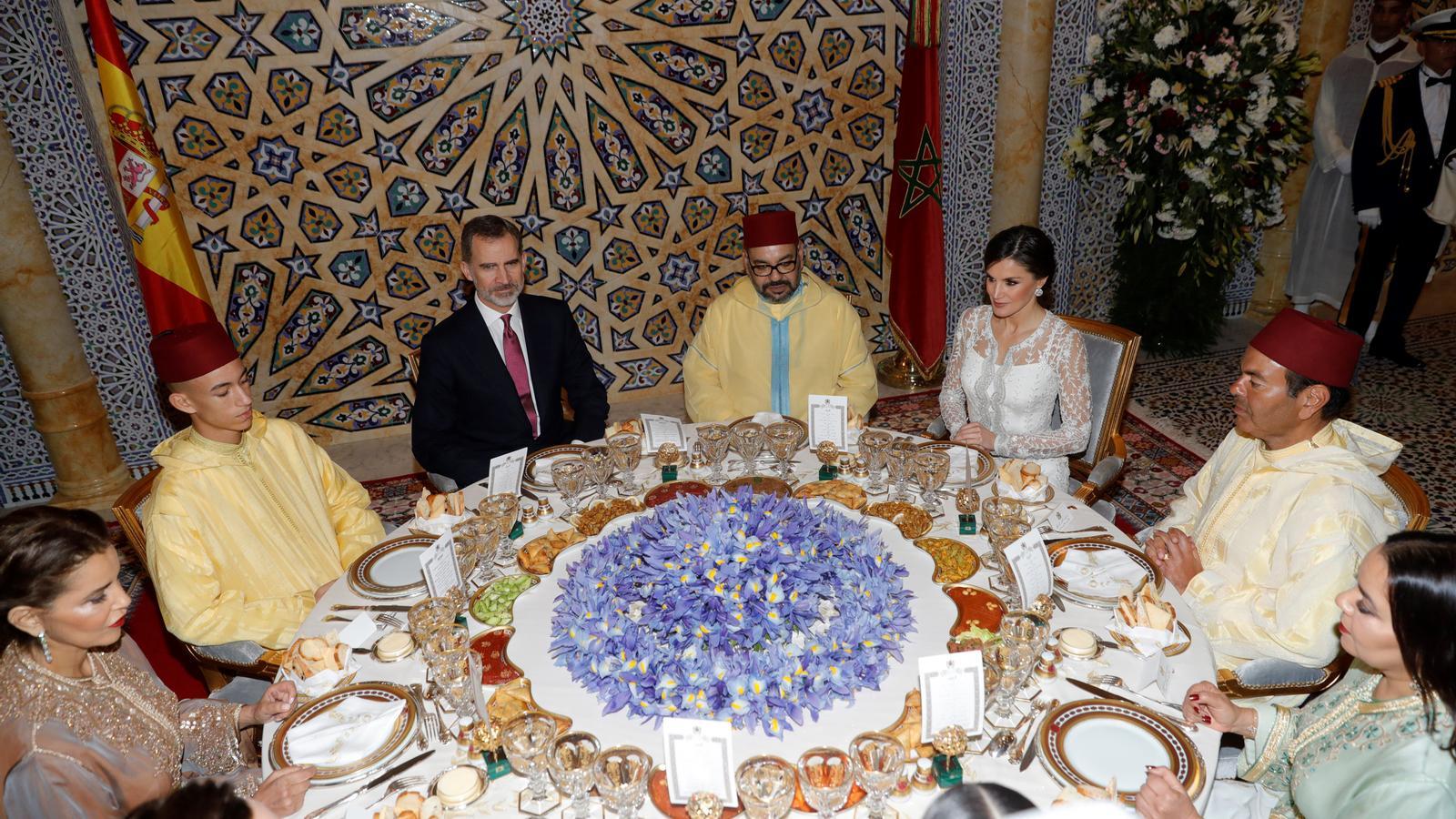 King Felipe VI and Letizia participate in the gala dinner offered by King Mohammed VI and the Moroccan royal family at the Royal Palace of Rabat.