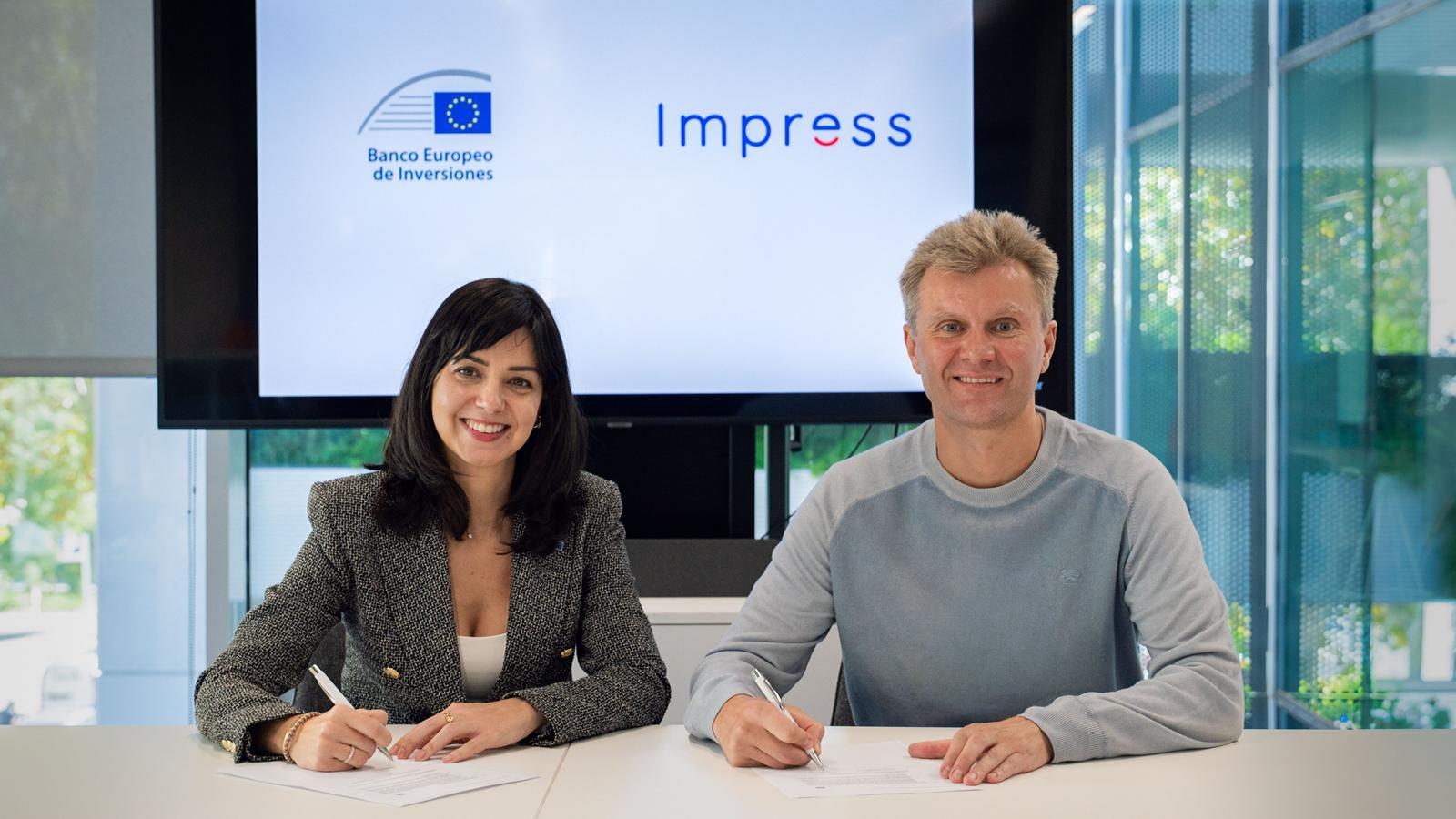 María Romano Vladimir, head of the EIB office in Spain, and Vladimir Lupenko, co-founder of Impress.