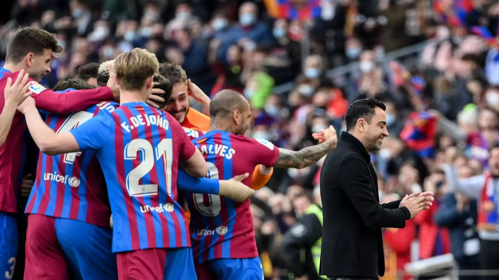 Los jugadores del Barça y Xavi celebrando uno de goles contra el Atlético de Madrid