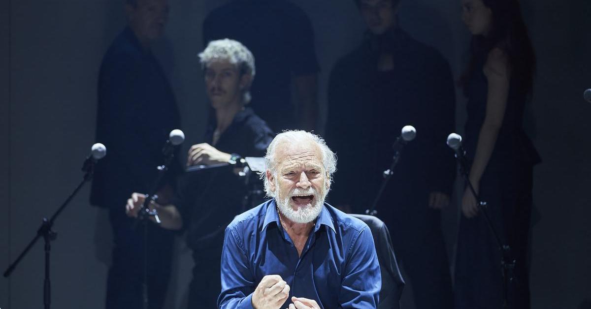 'Memorias de Adriano': Un virtuós Lluís Homar en un plató televisiu innecessari