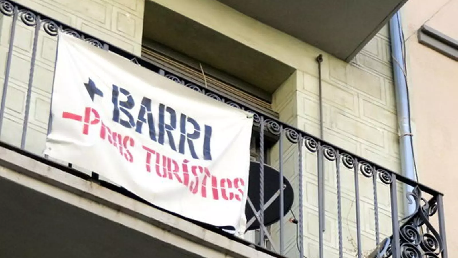 El ple de l'ajuntament de Girona va aprovar per majoria que s'apliqués una moratòria de llicències per a nous pisos turístics