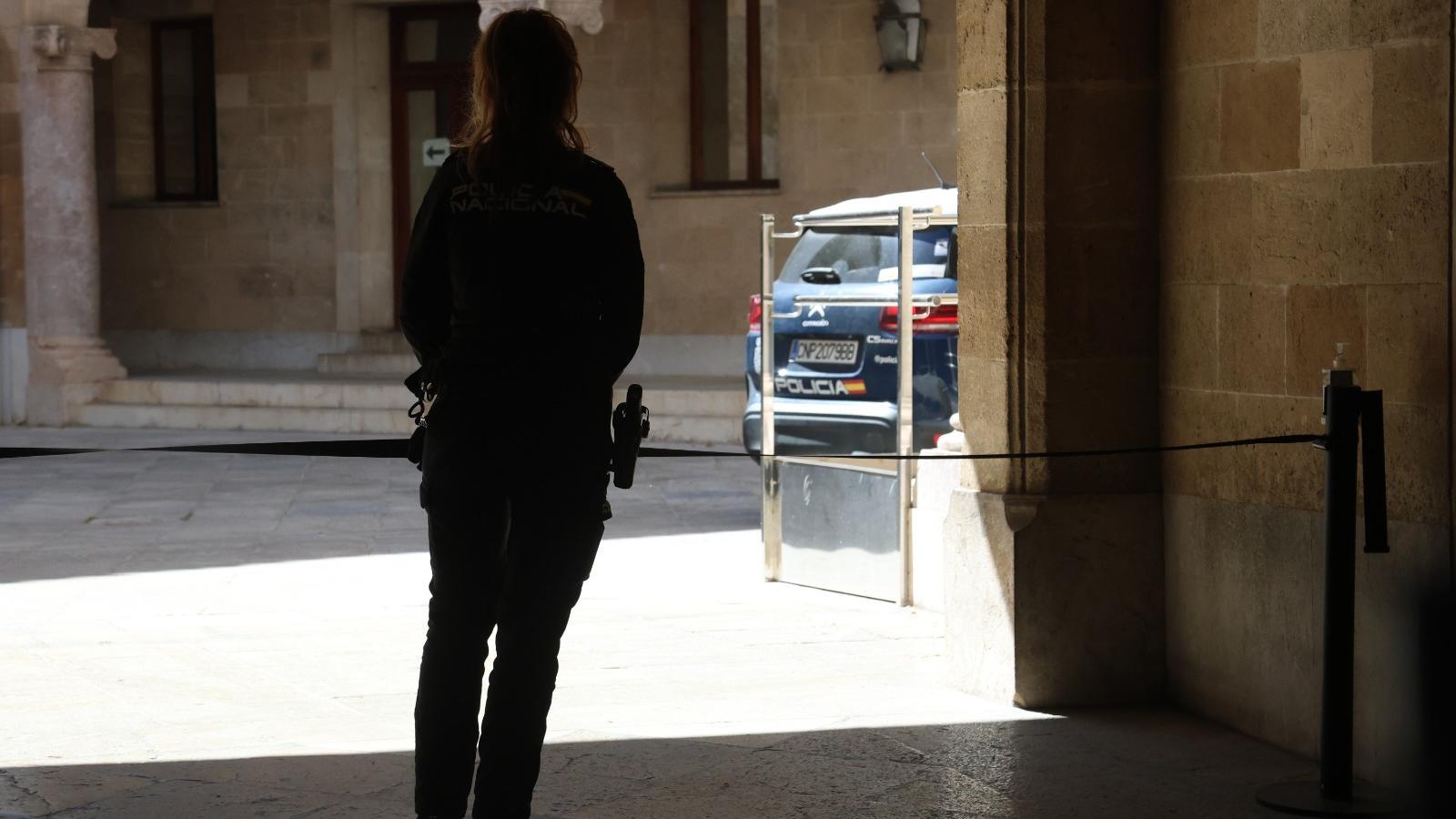 Arribada dels detinguts als jutjats aquest dimarts.