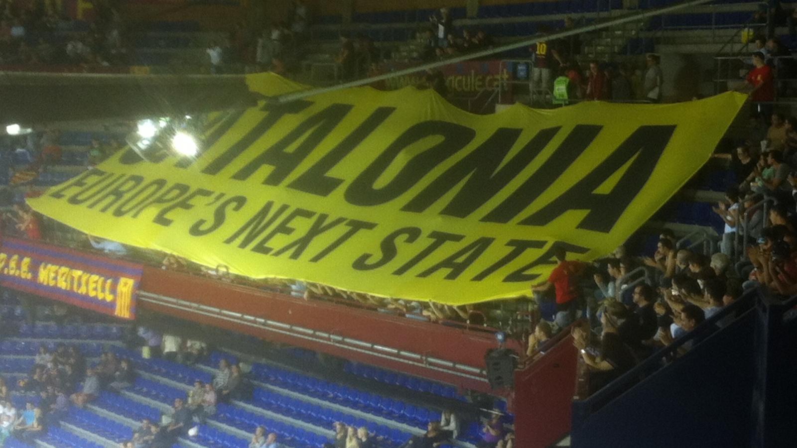 Pancarta de Sang Culé / @ARAAlexGozalbo