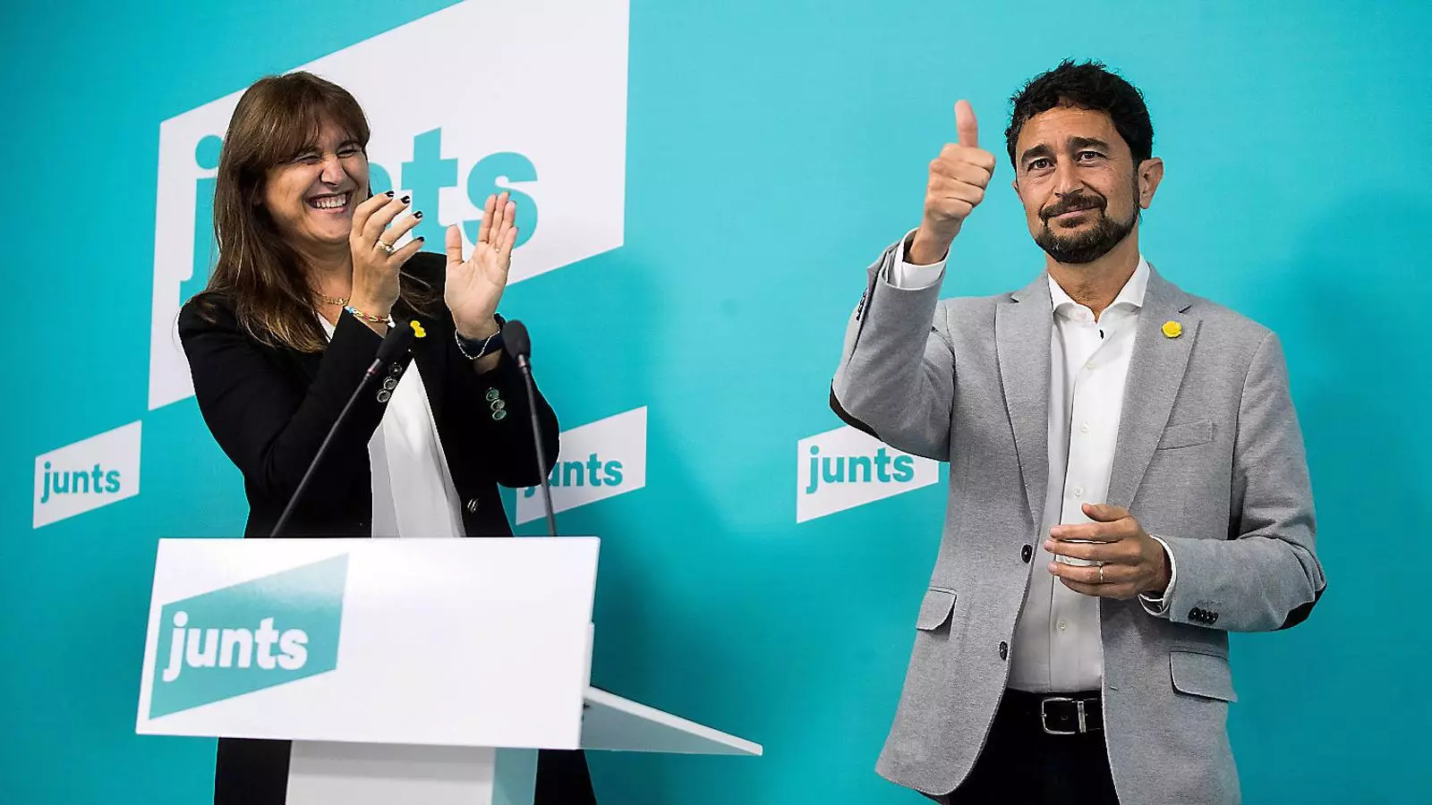 La portaveu al Congrés, Laura Borràs, i el conseller Damià Calvet ahir després del resultat.