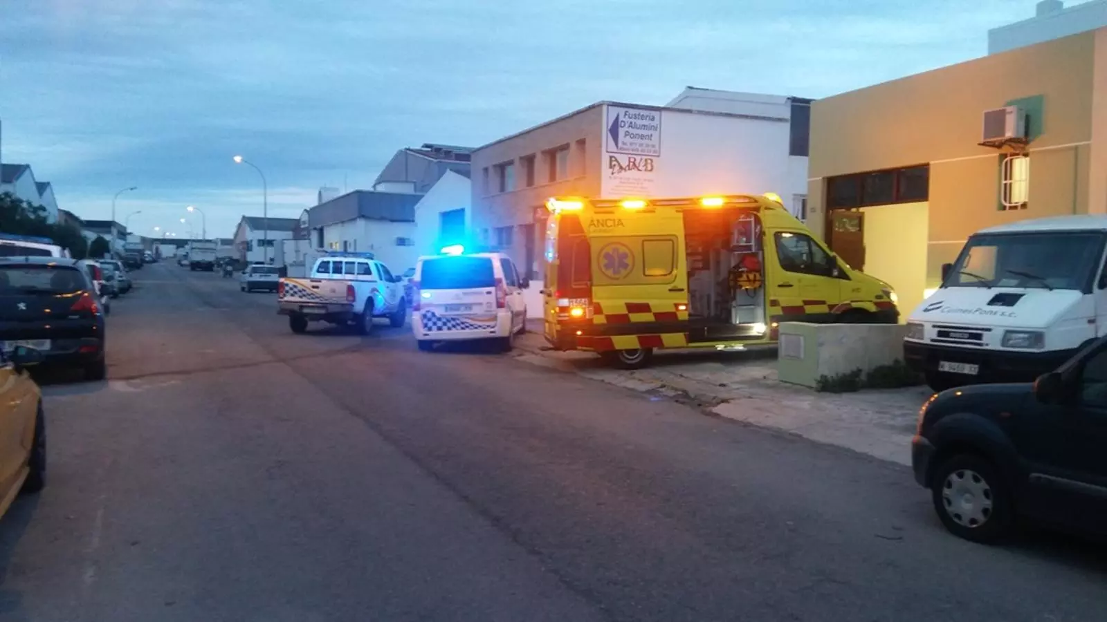 Imatge de la nau industrial on van succeir els fets.