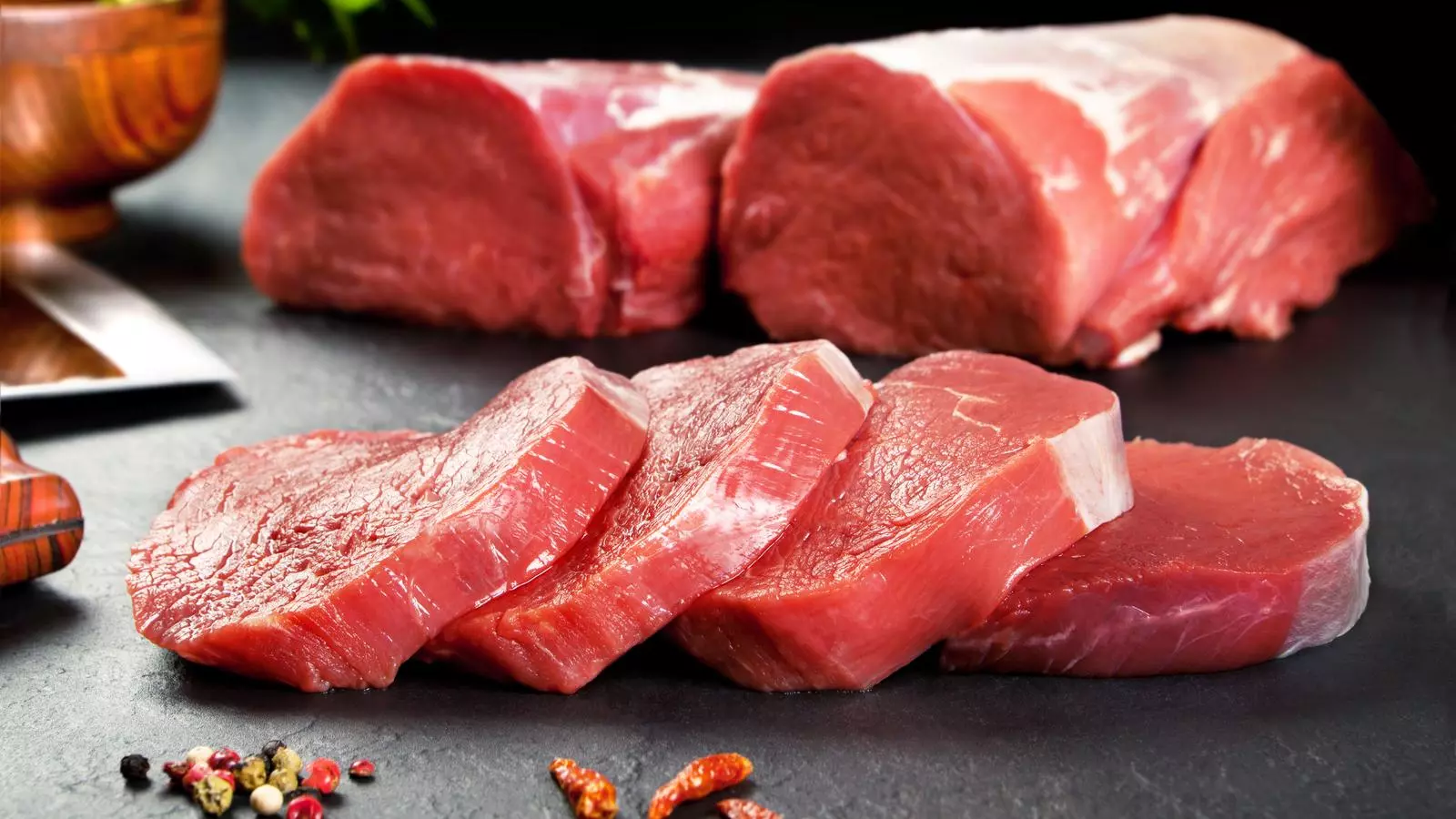 Com es fa el porc marinat i cuit al vapor amb salsa agredolça? Recepta saludable