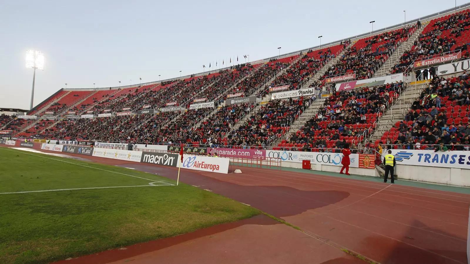 L'Iberostar Estadi en un partit d'aquesta temporada. / ISAAC BUJ