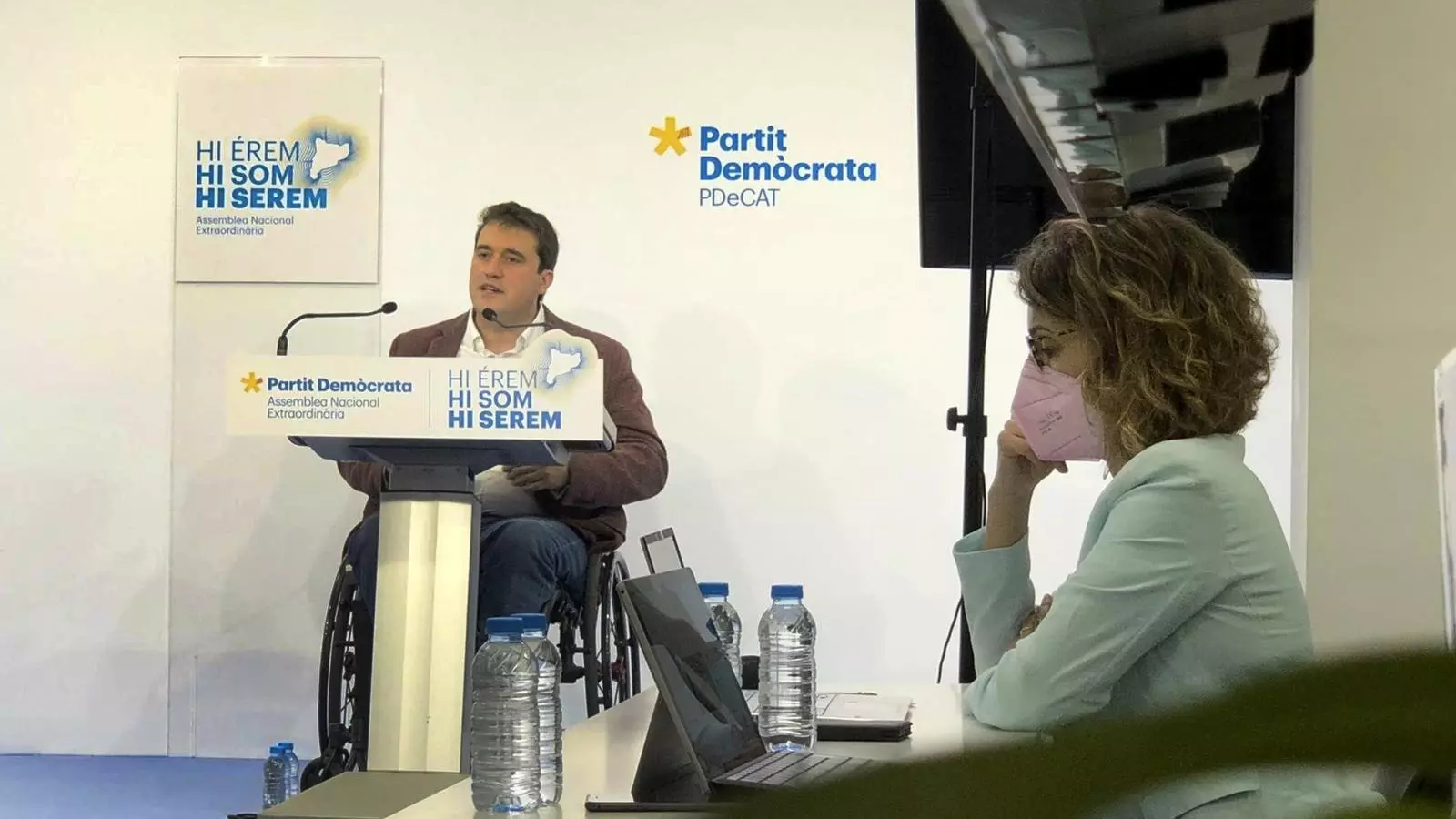 El president del PDECat, David Bonvehí, i l'aspirant a secretària general, Àngels Chacón, aquest dissabte
