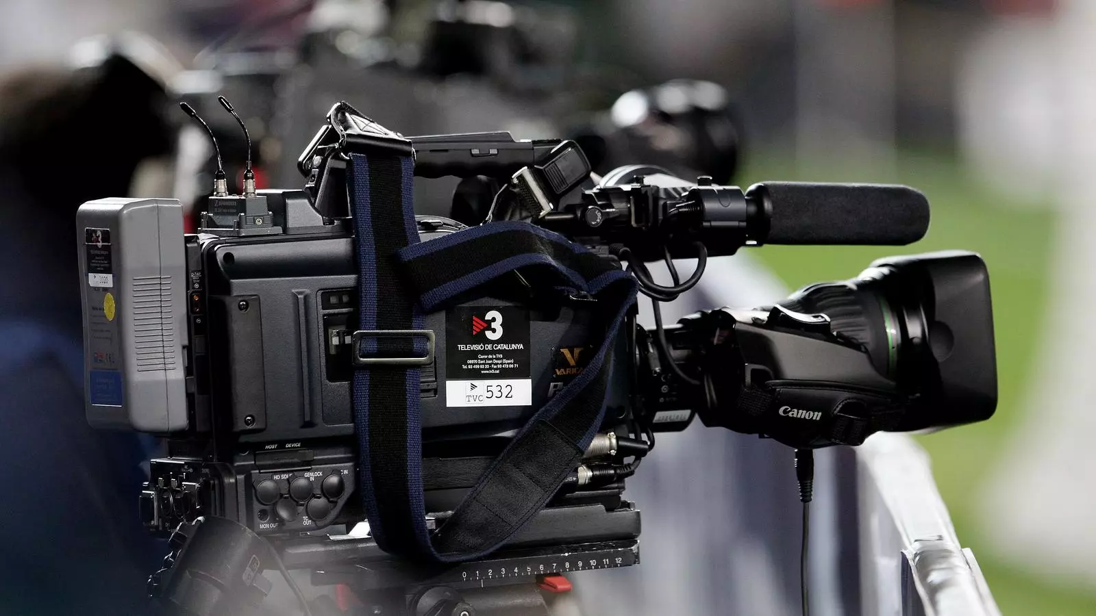 Un camera de TV3 en una imatge d'arxiu