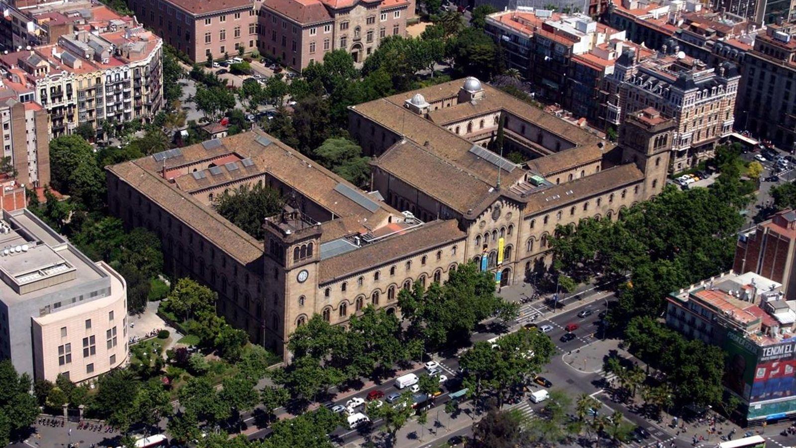 La UB des de l'aire, en una imatge d'arxiu