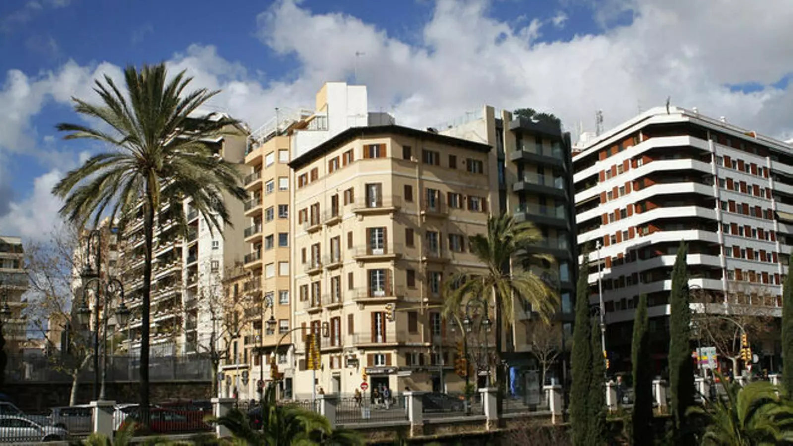 Continua la caiguda de la compravenda d'habitatges a l'Arxipèlag.