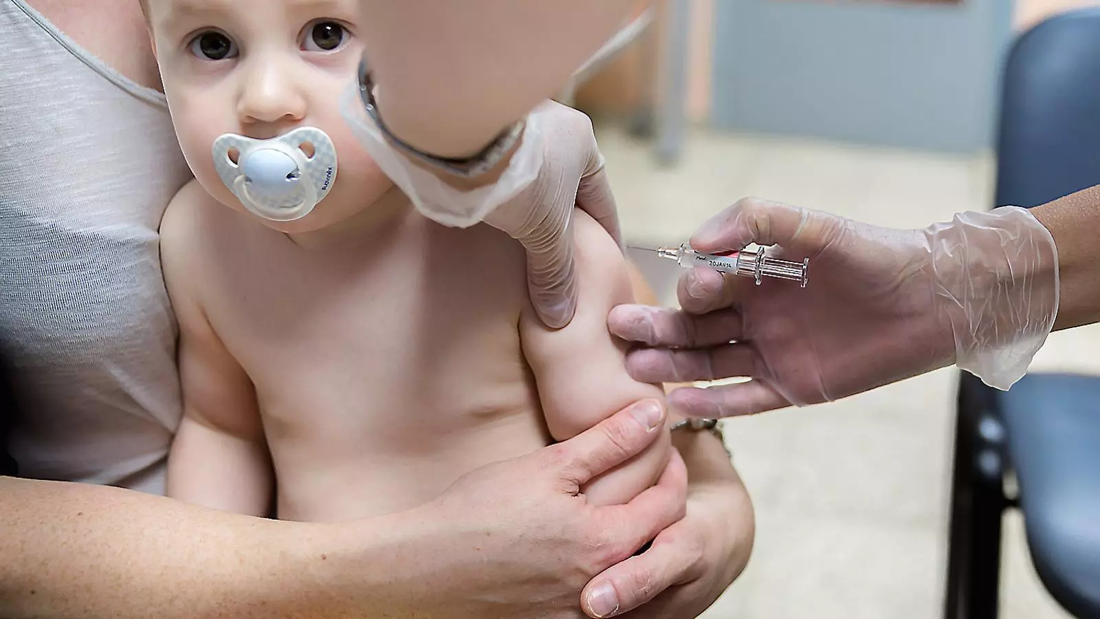 Vacunes i nous antibiòtics per lluitar contra les infeccions
