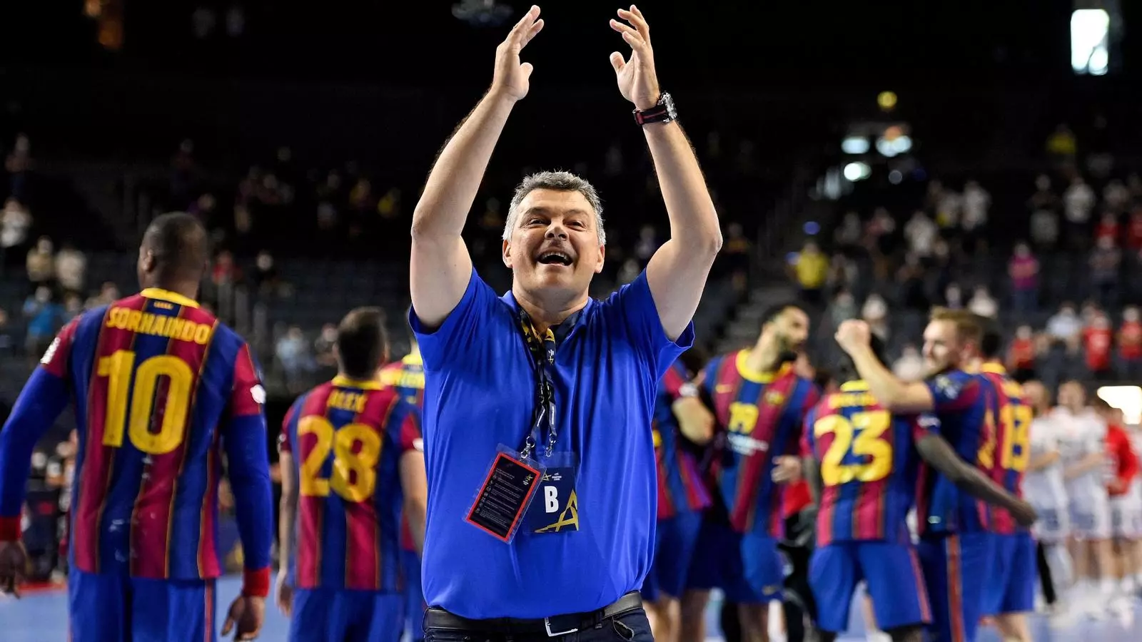 Xavi Pascual celebra la Lliga de Campions.