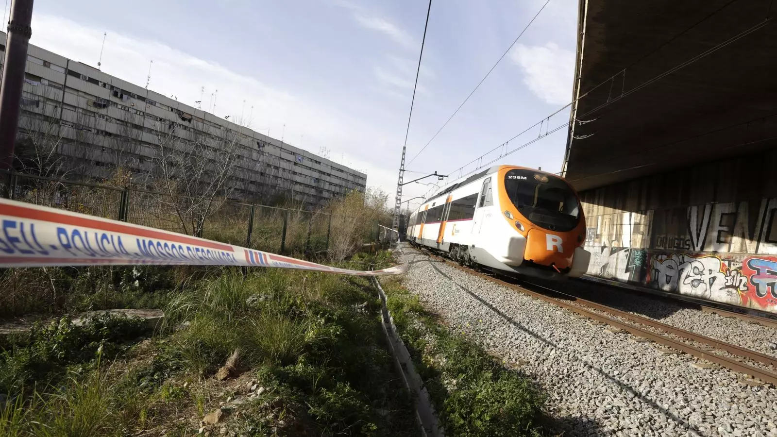 El lloc on es va trobar el cadàver de la dona assassinada a la Mina, a Sant Adrià de Besòs