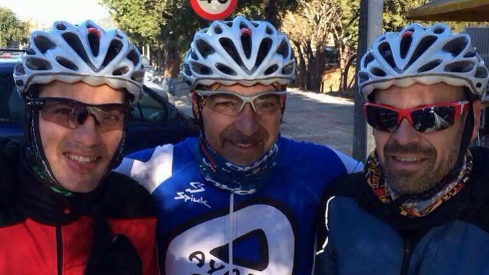 Els tres membres de l'equip APRENEM, entrenant / TWITTER